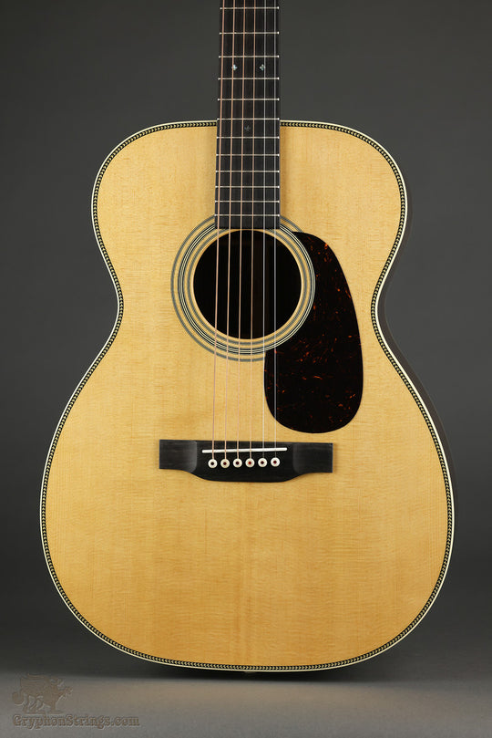 Martin 00-28 Steel String Acoustic Guitar - New
