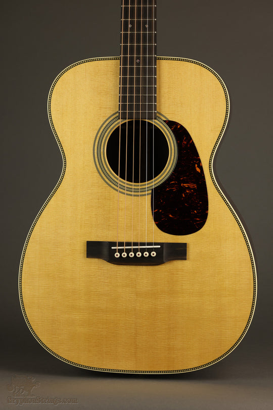 Martin 00-28 Acoustic Guitar - New