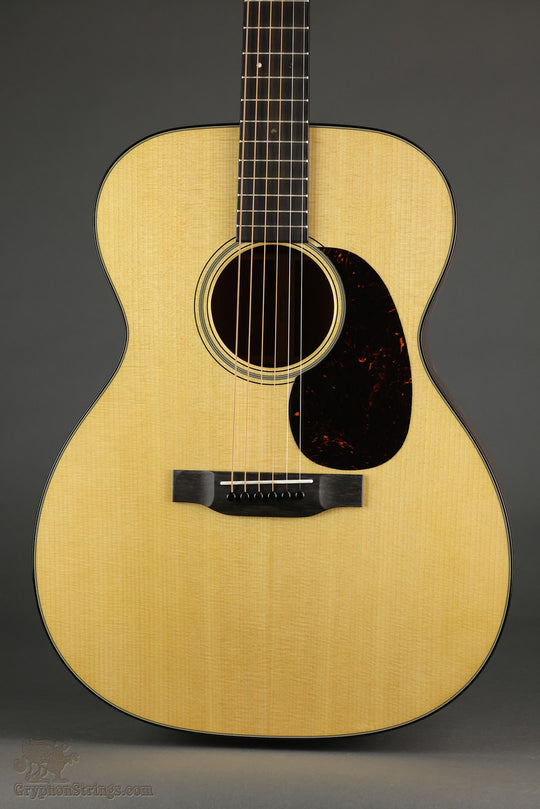 Martin 000-18 Steel String Acoustic Guitar - New